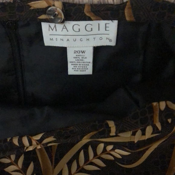 Plus sized (20w) women silk skirt. - Picture 2 of 2